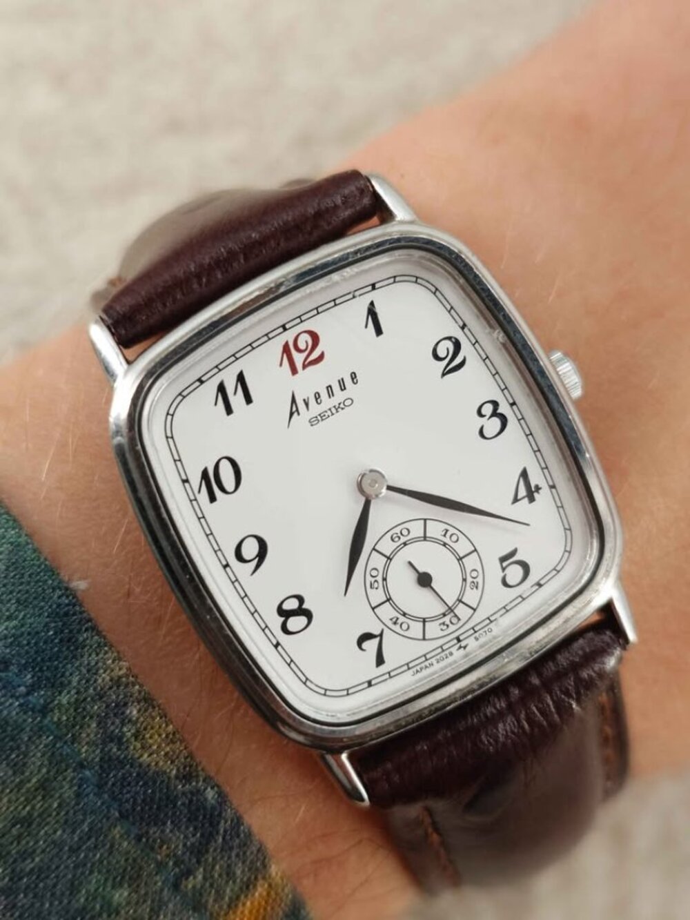 Seiko Avenue Men's Watch Quartz 2G28-5050 Square Small Seconds JDM Vintage 27mm